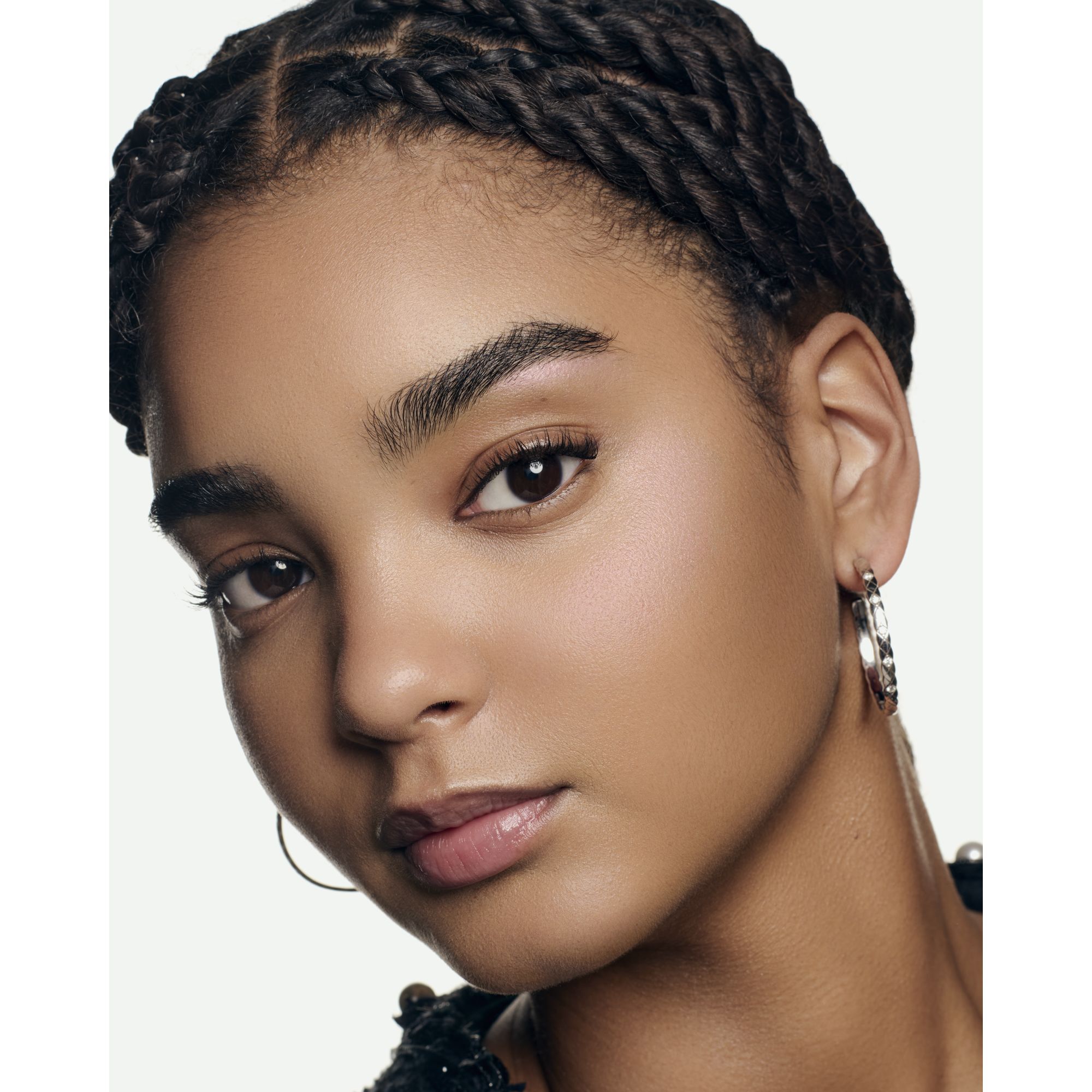 EKSKLUSIV KREATION  FRISK, FLYDENDE HIGHLIGHTER