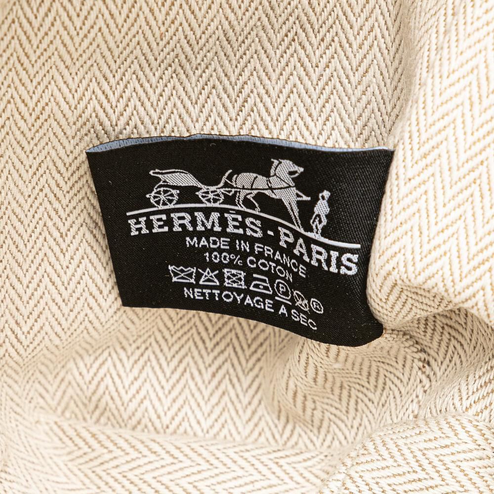 Herm&egrave;s Pouch