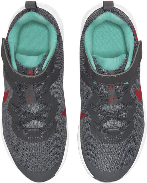 Revolution 6 sneakers