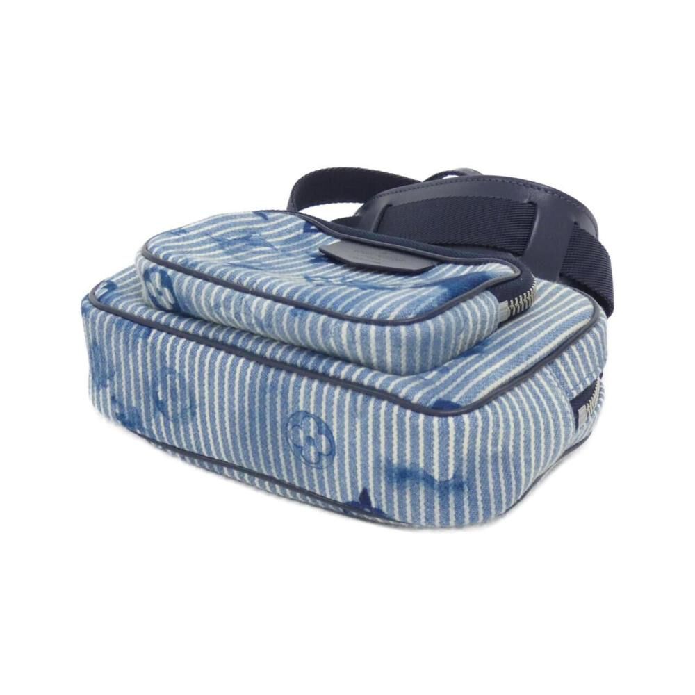 Louis Vuitton Shoulder Bags