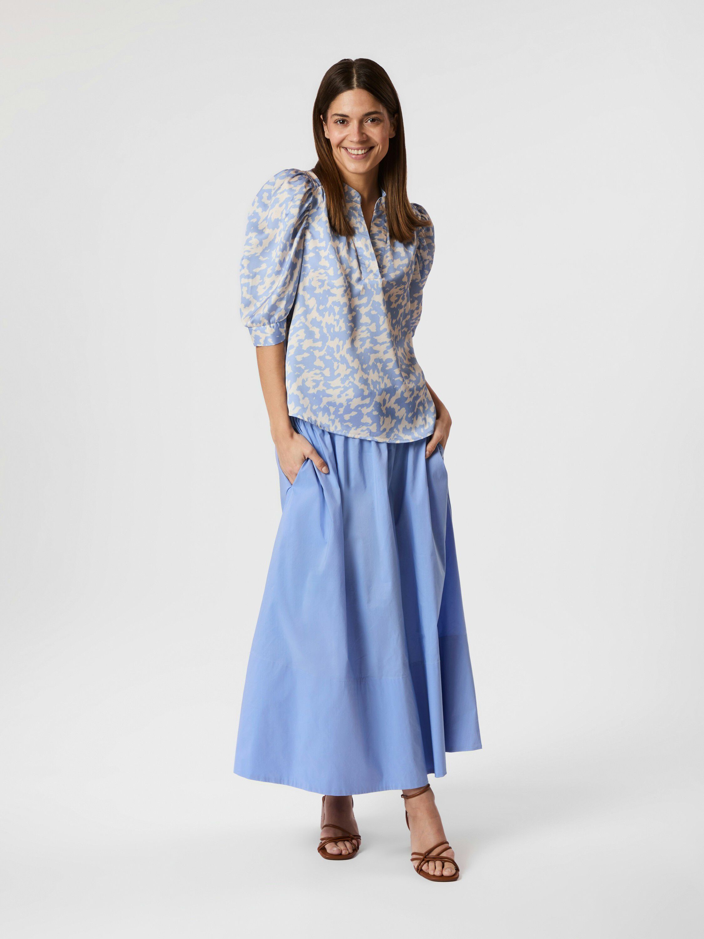 Roella Graphic Fade Blouse