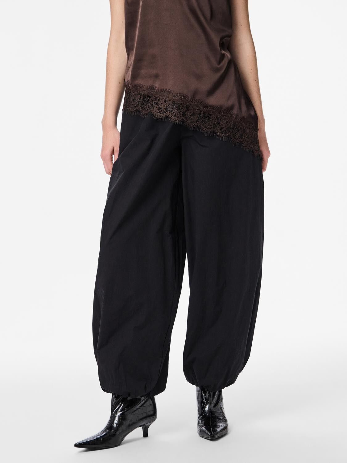 PCBELLA MW BALLOON WVN PANTS D2D