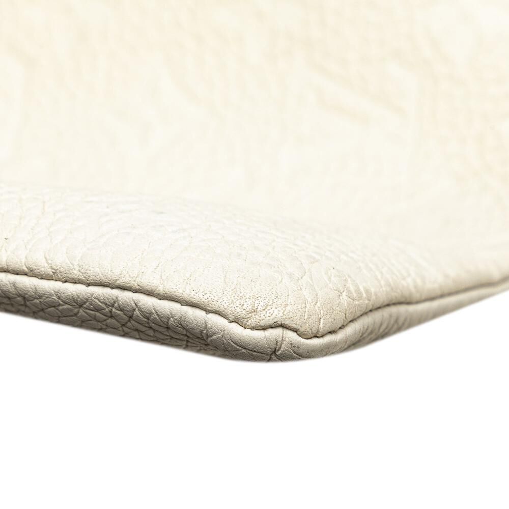 Louis Vuitton Clutch