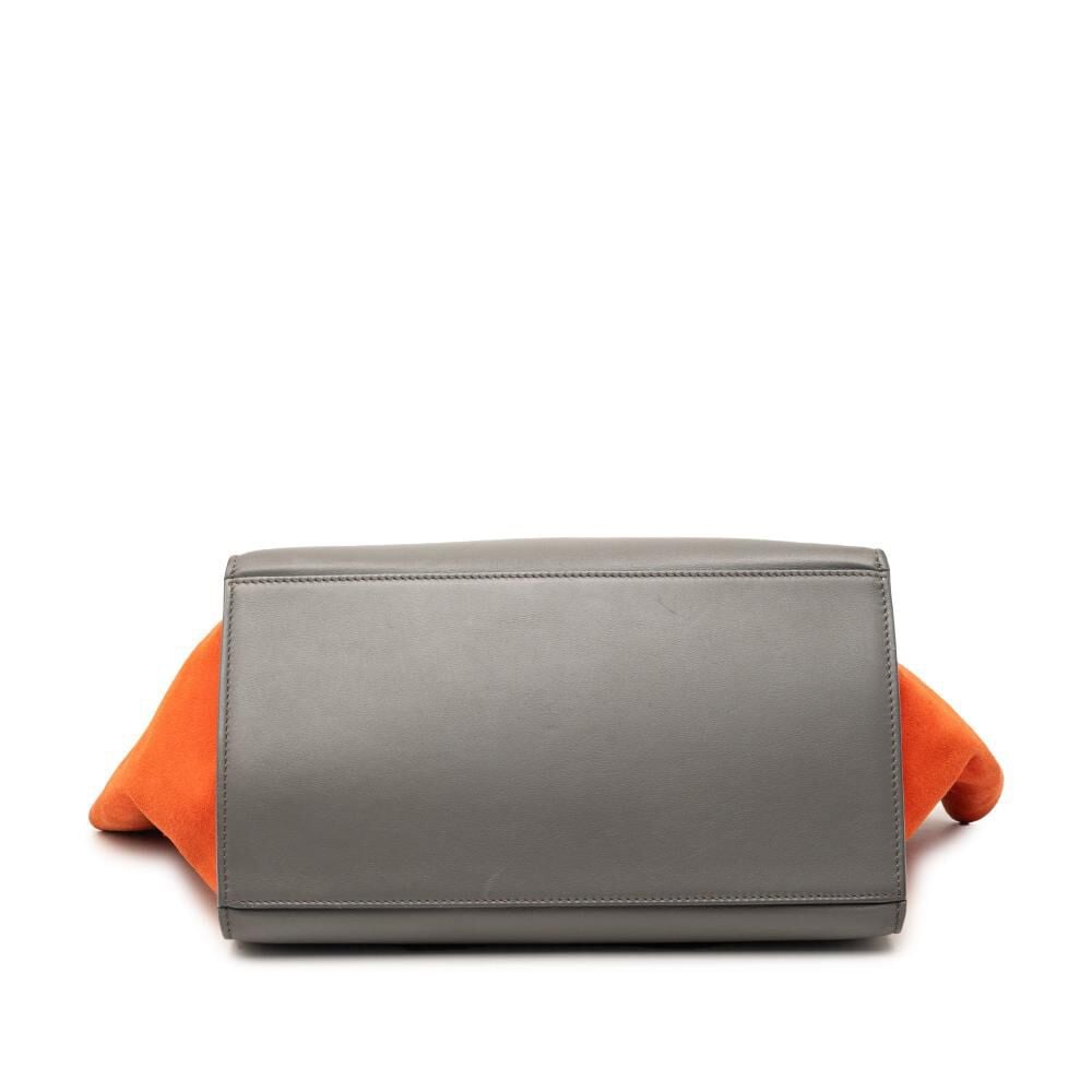 C&eacute;line Trapeze