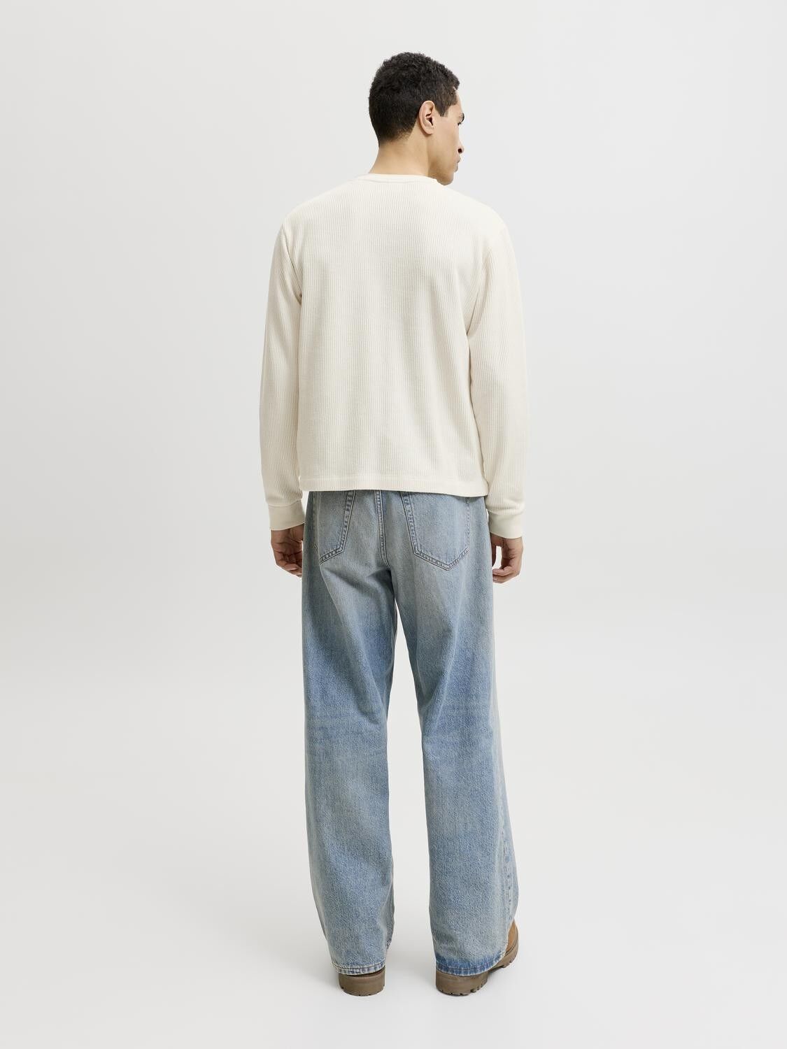 JORCHAMBERI HENLEY LS TEE