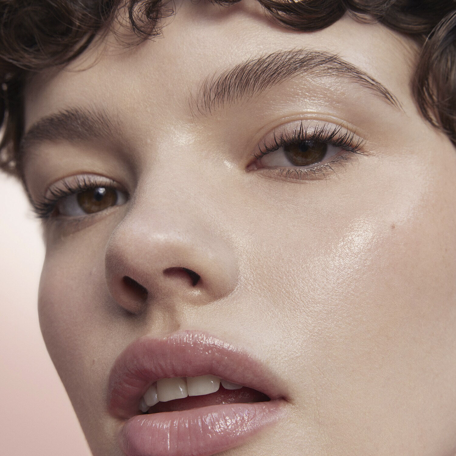 Foundation til Fugt & Udstr&aring;ling - Foundation