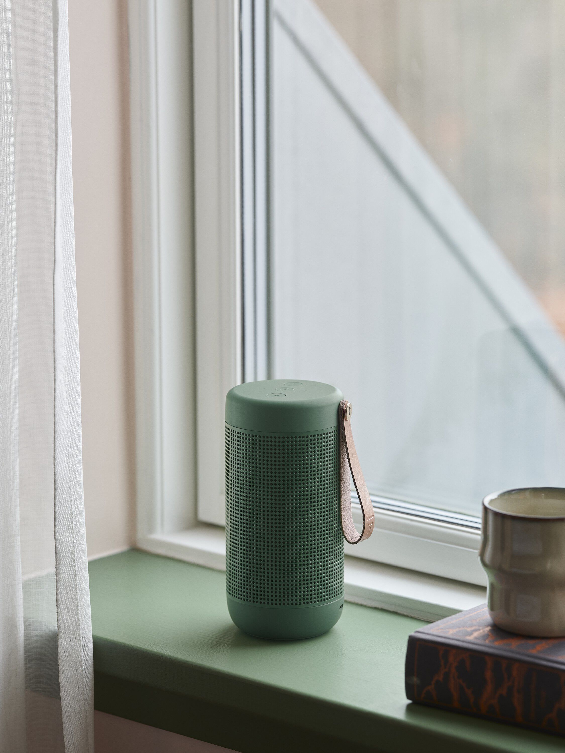 aCOUSTIC Ensemble H&oslash;jttaler