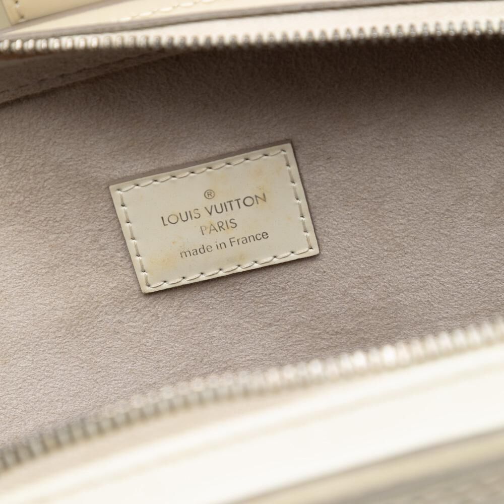 Louis Vuitton Pont Neuf