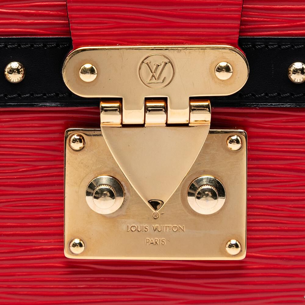 Louis Vuitton Clutch