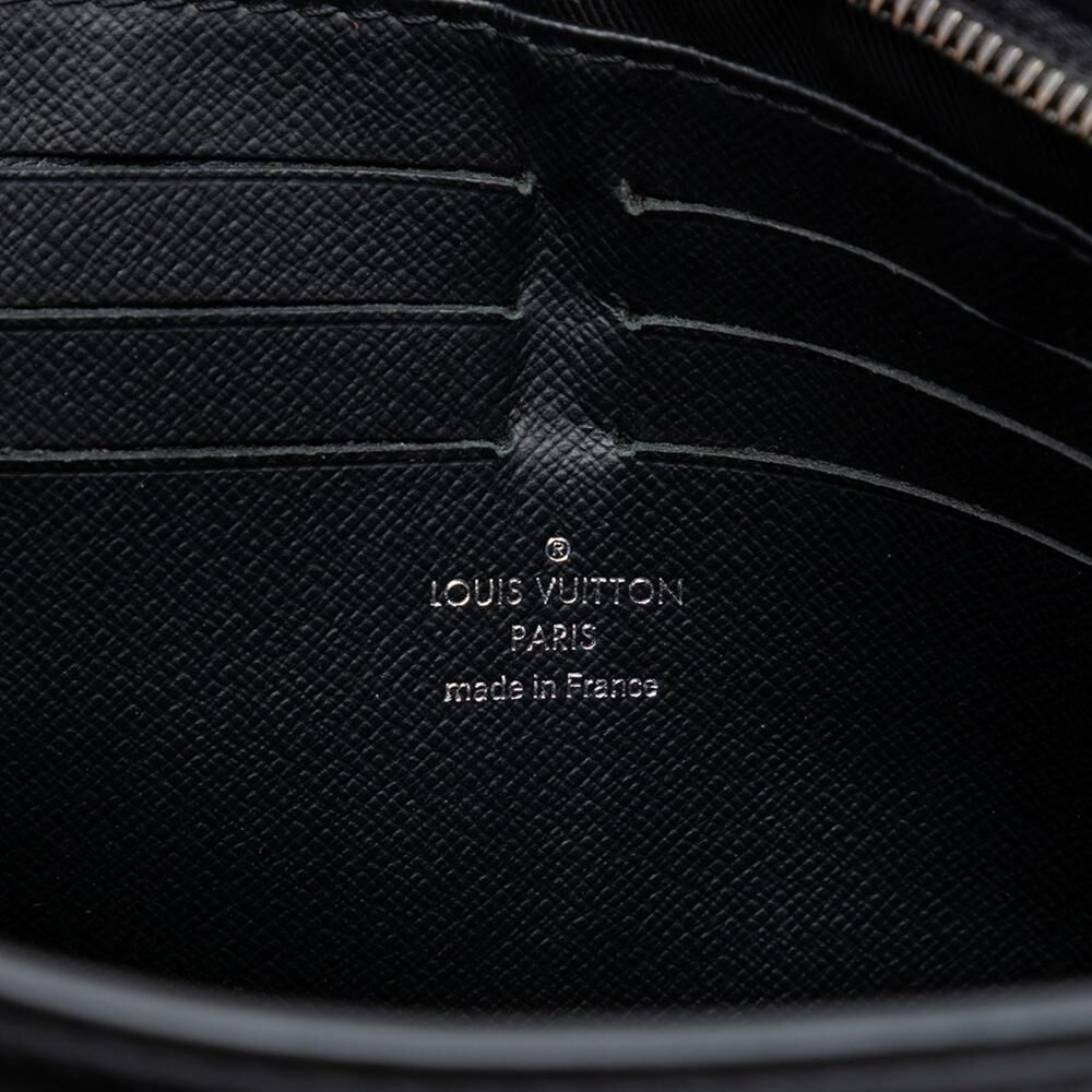 Louis Vuitton Pochette Homme