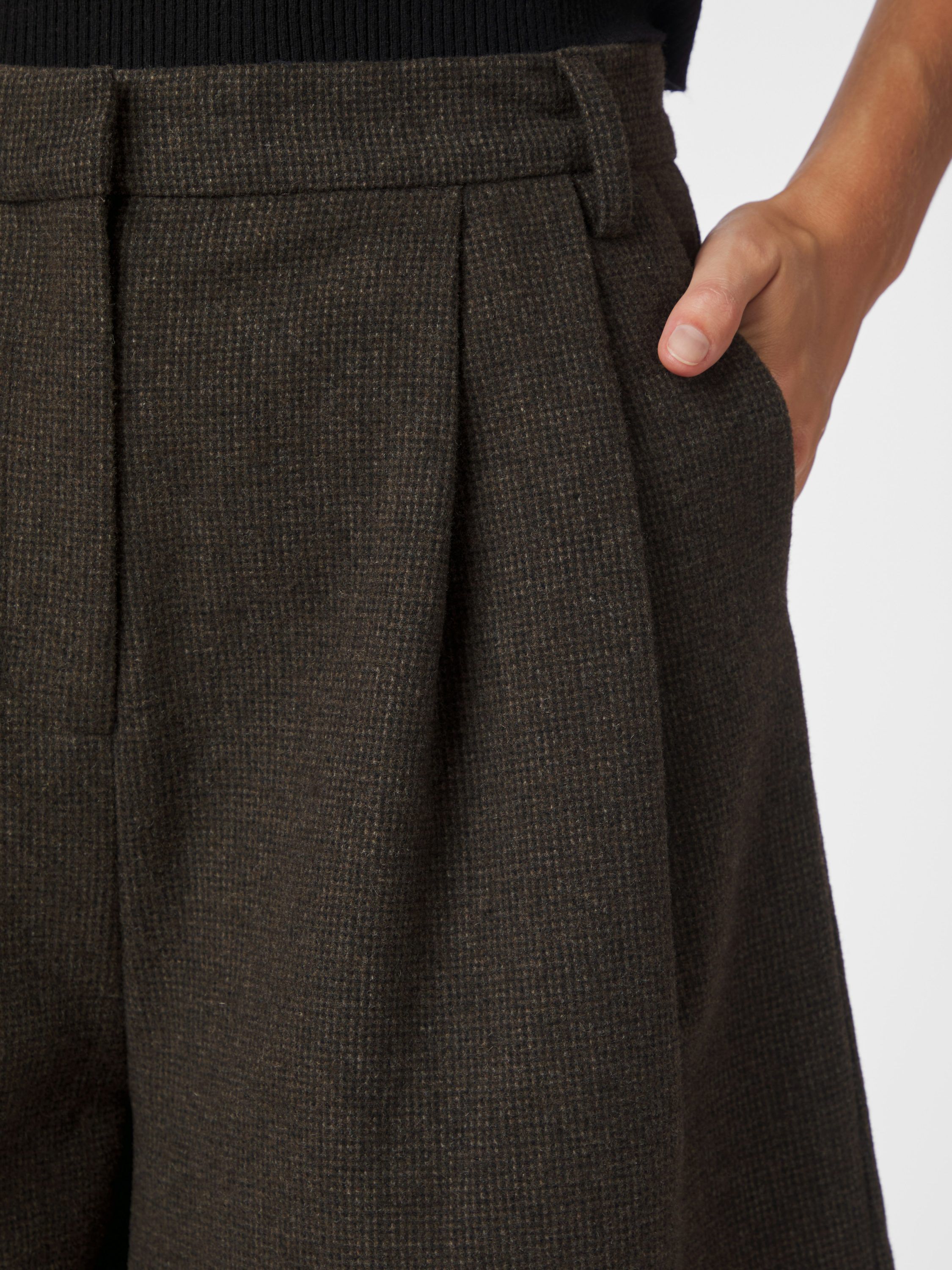 Nika Mini Check Shorts