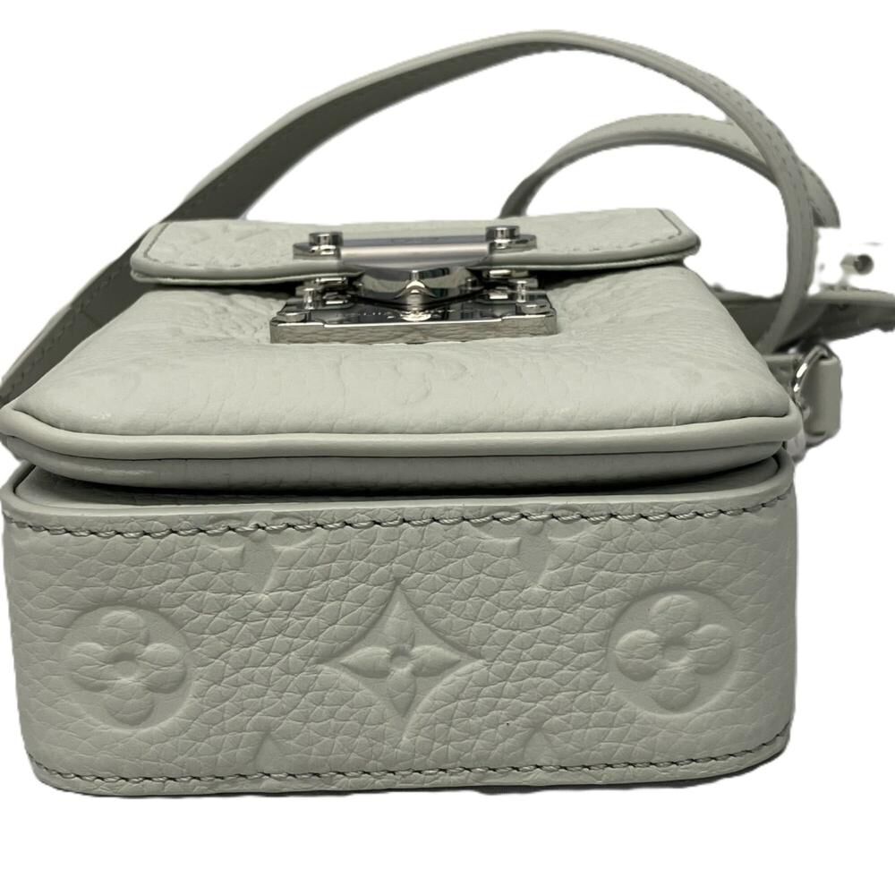 Louis Vuitton Shoulder Bags