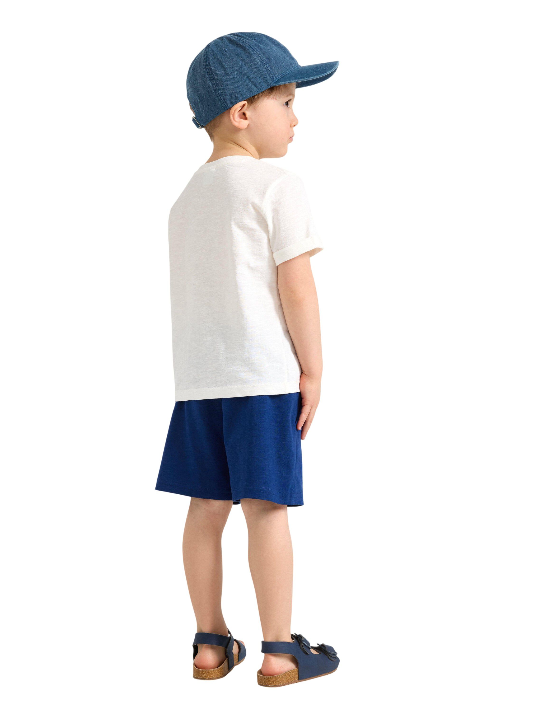 L&oslash;stsittende mellomlange shorts i s