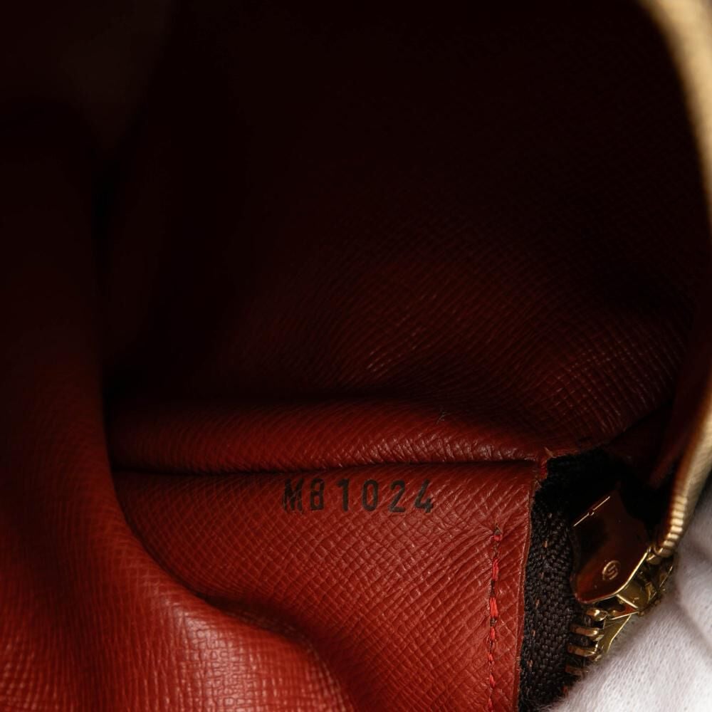 Louis Vuitton Papillon