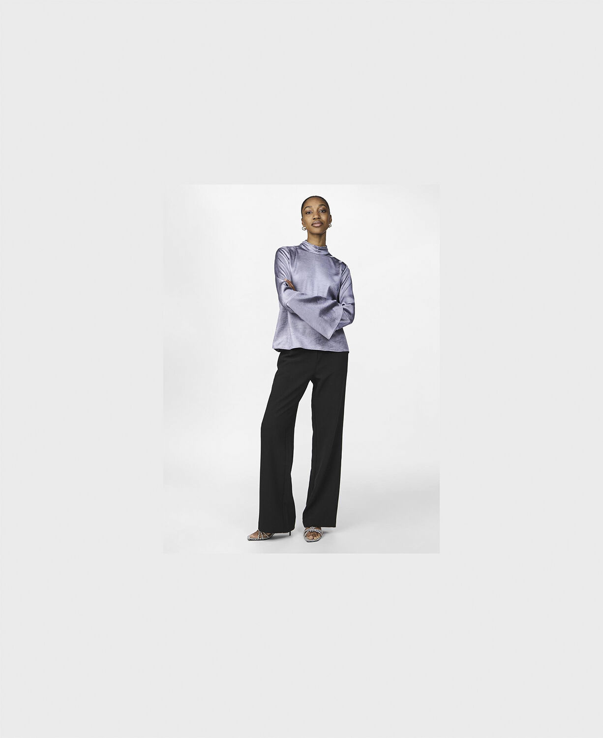 YASJIVA LS HIGH NECK TOP S.