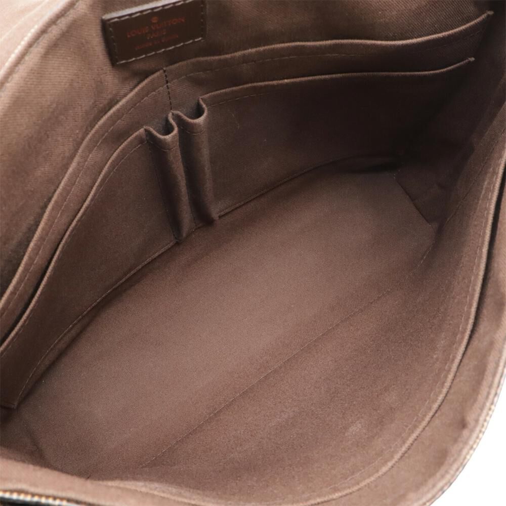 Louis Vuitton District