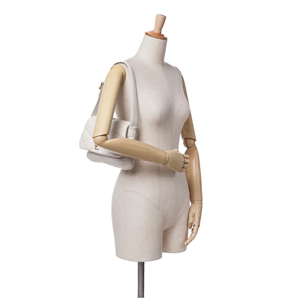 Yves Saint Laurent Shoulder Bag