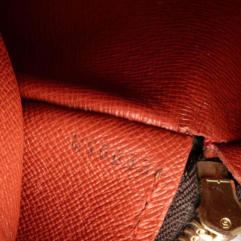 Louis Vuitton Papillon