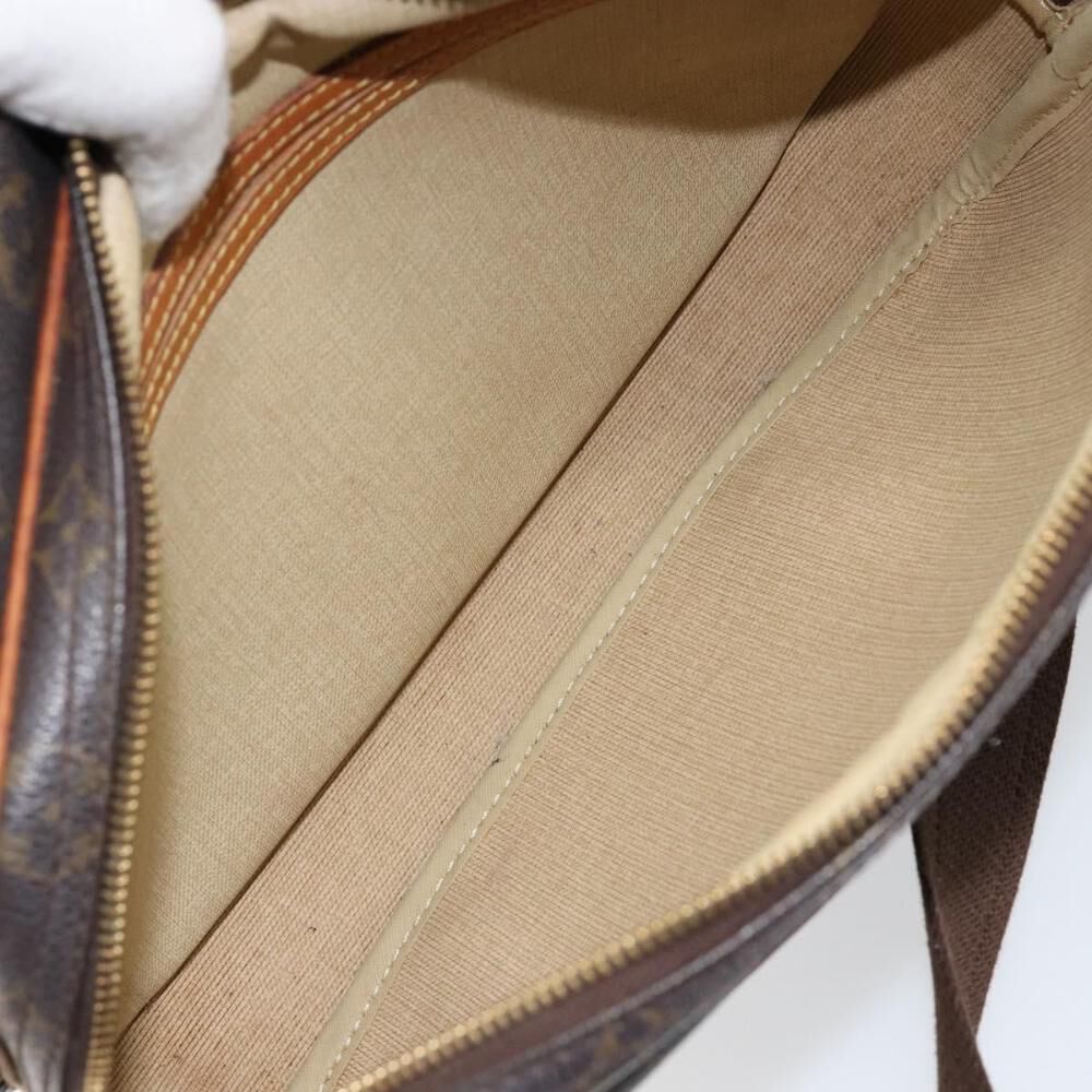 Louis Vuitton Reporter