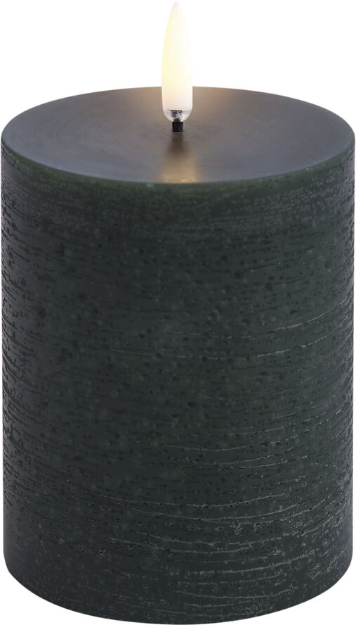 LED pillar candle, Pine green, Rustic, 7,8 x 10,1 cm 4/24