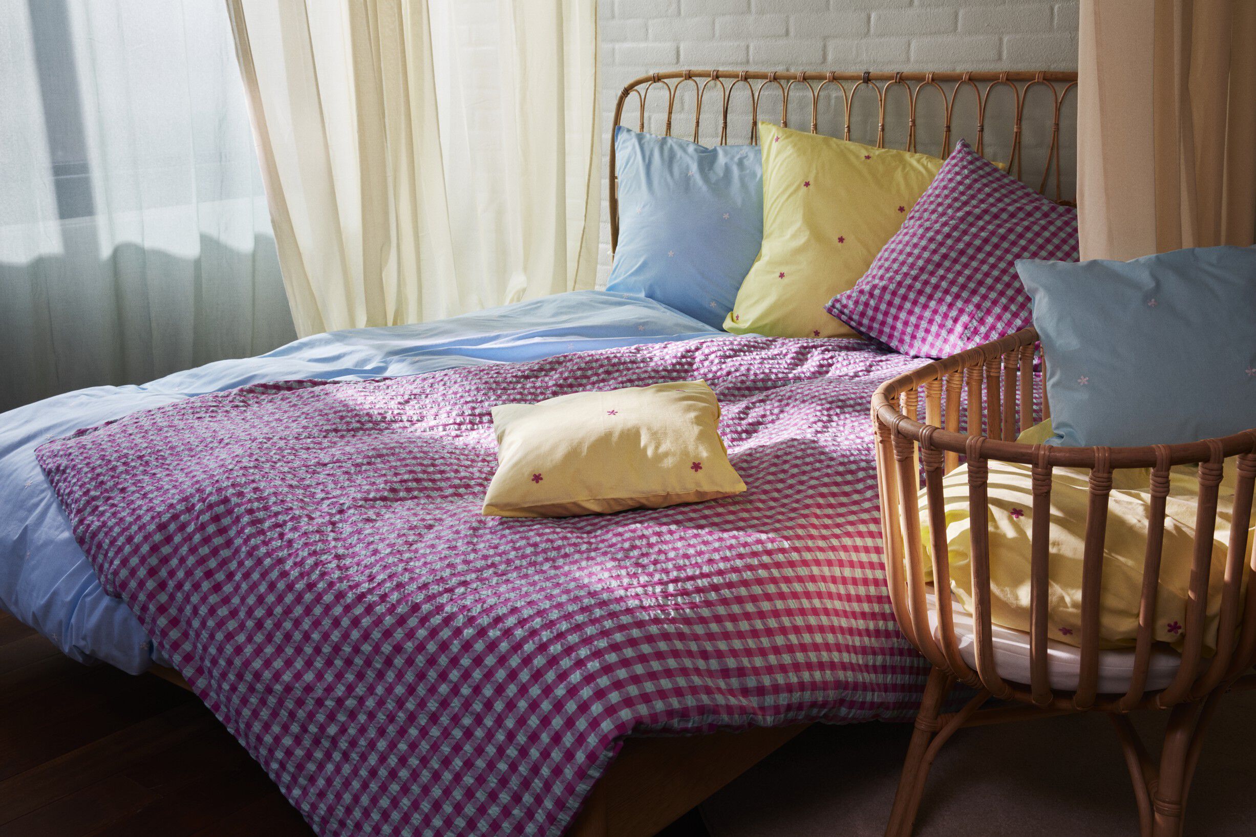 B&aelig;k&B&oslash;lge Senget&oslash;j 140x220 cm fuchsia/mint DK