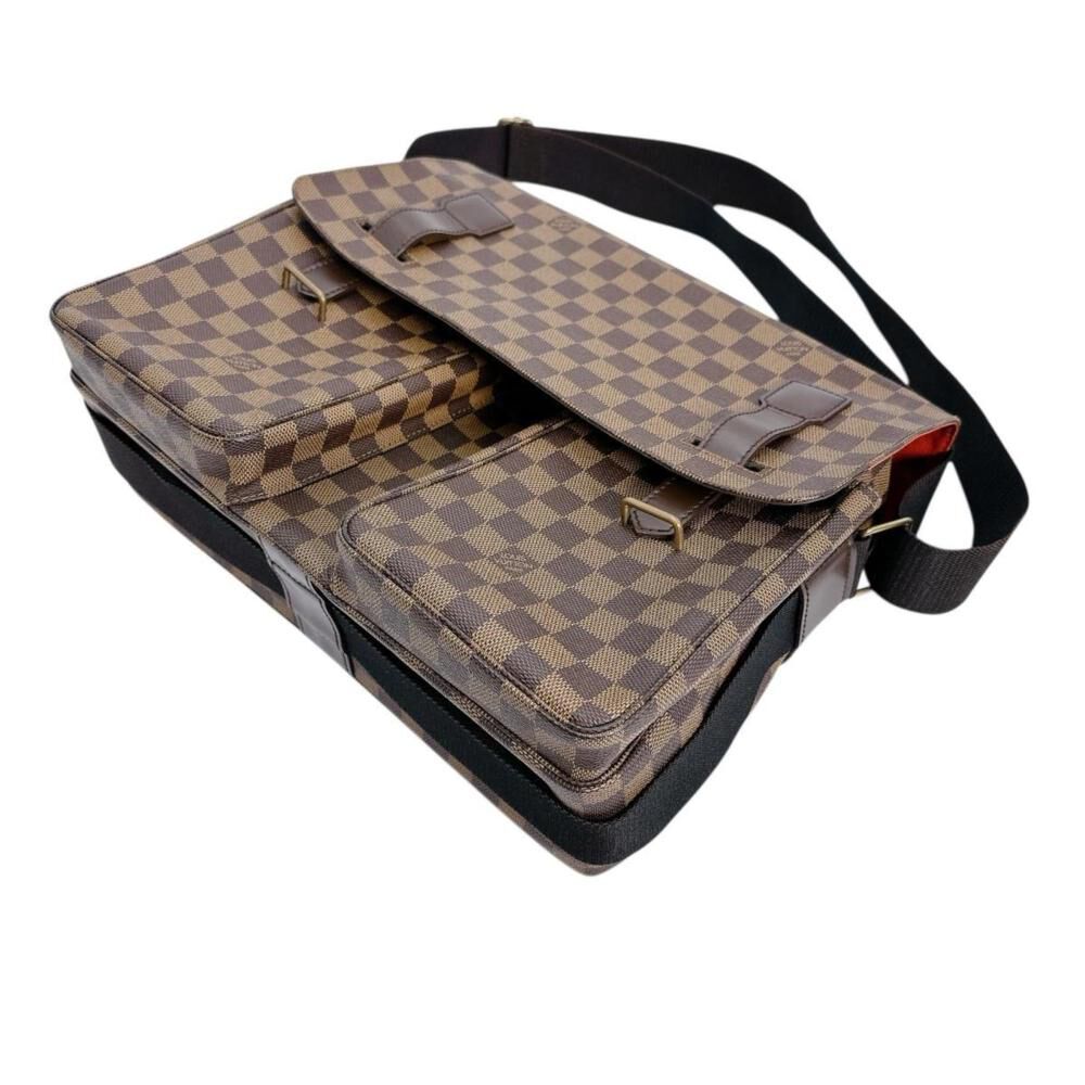Louis Vuitton Broadway