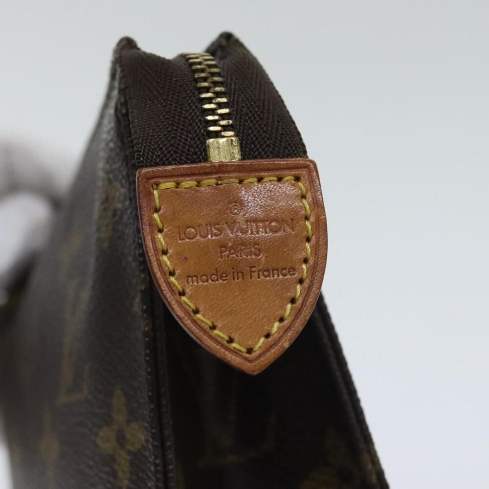Louis Vuitton Poche Toilette