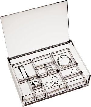 Clear Jewellery box (packed w. clear momabox)