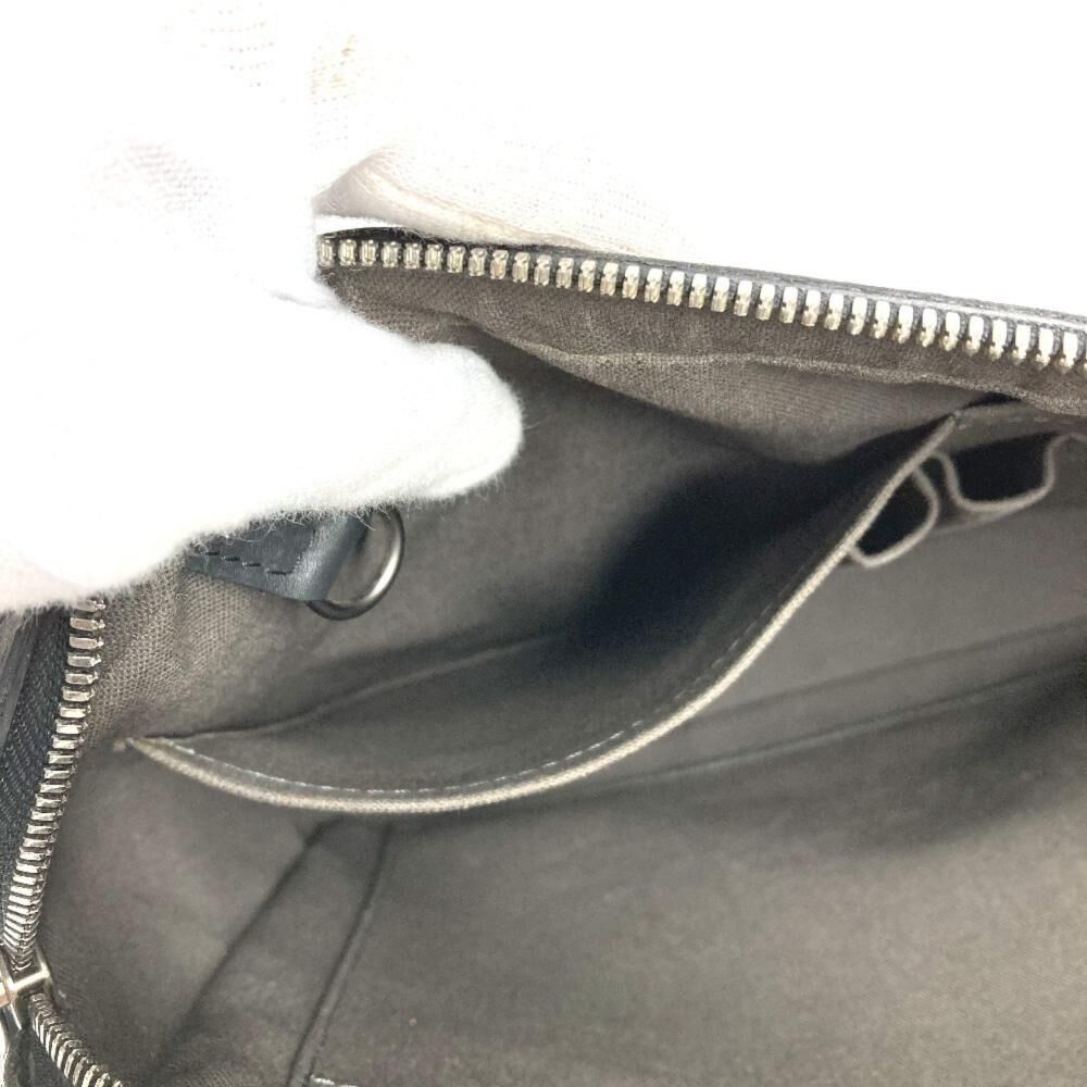 Louis Vuitton Messenger