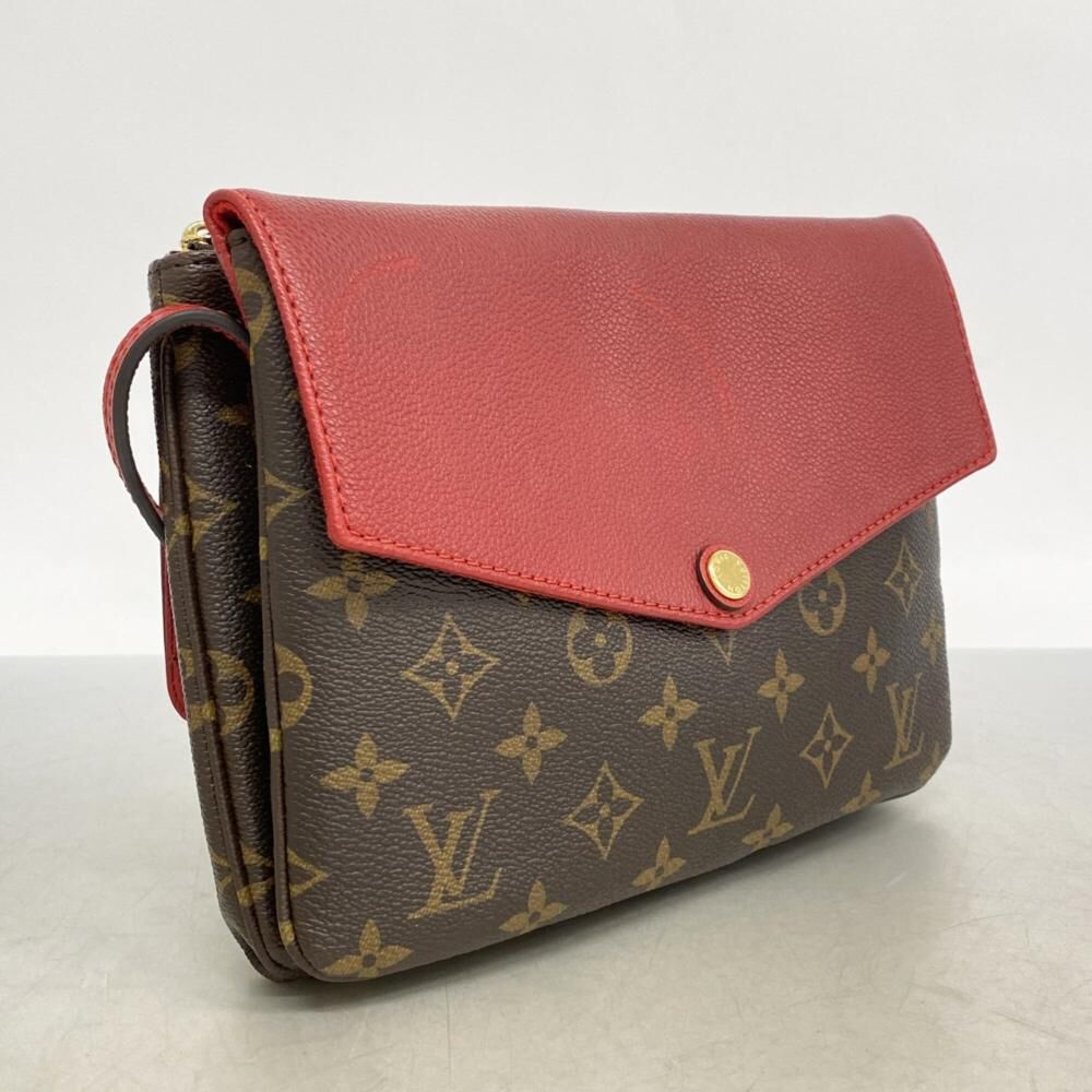 Louis Vuitton Shoulder Bags
