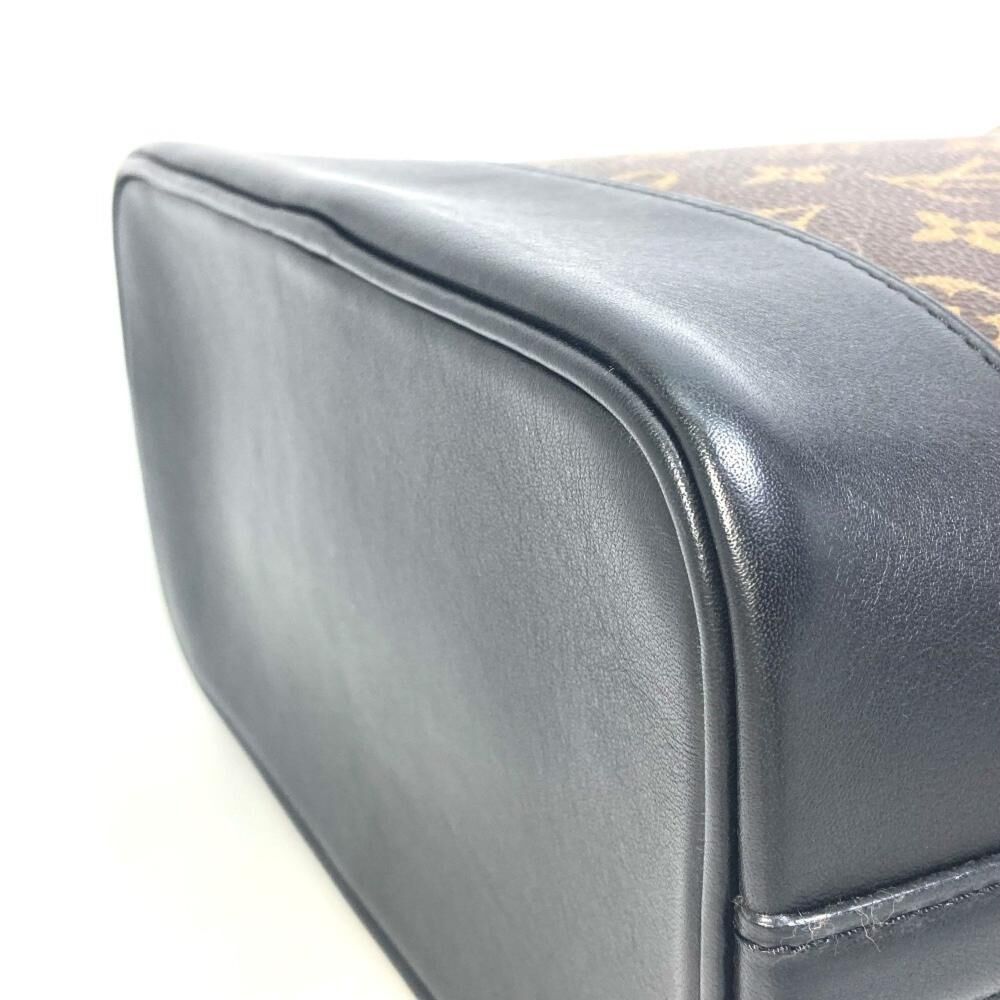 Louis Vuitton Bucket Bag
