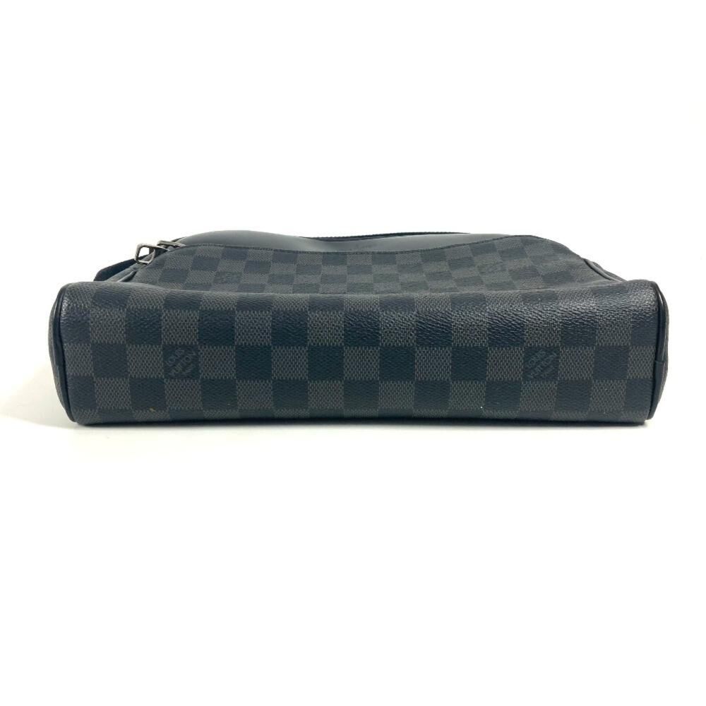 Louis Vuitton Messenger