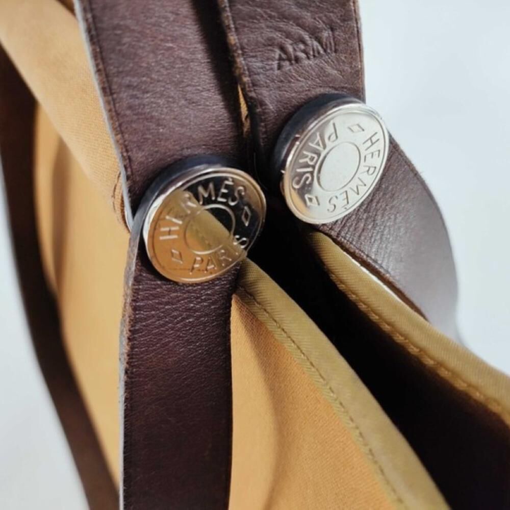 Herm&egrave;s Shoulder Bag