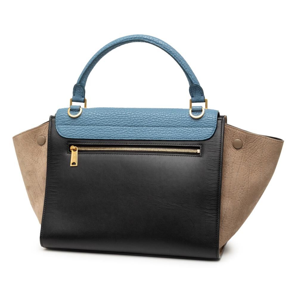C&eacute;line Trapeze