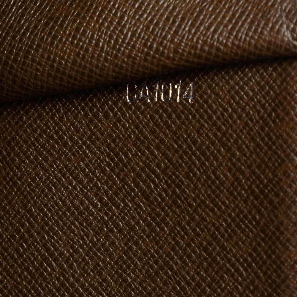 Louis Vuitton Clutch