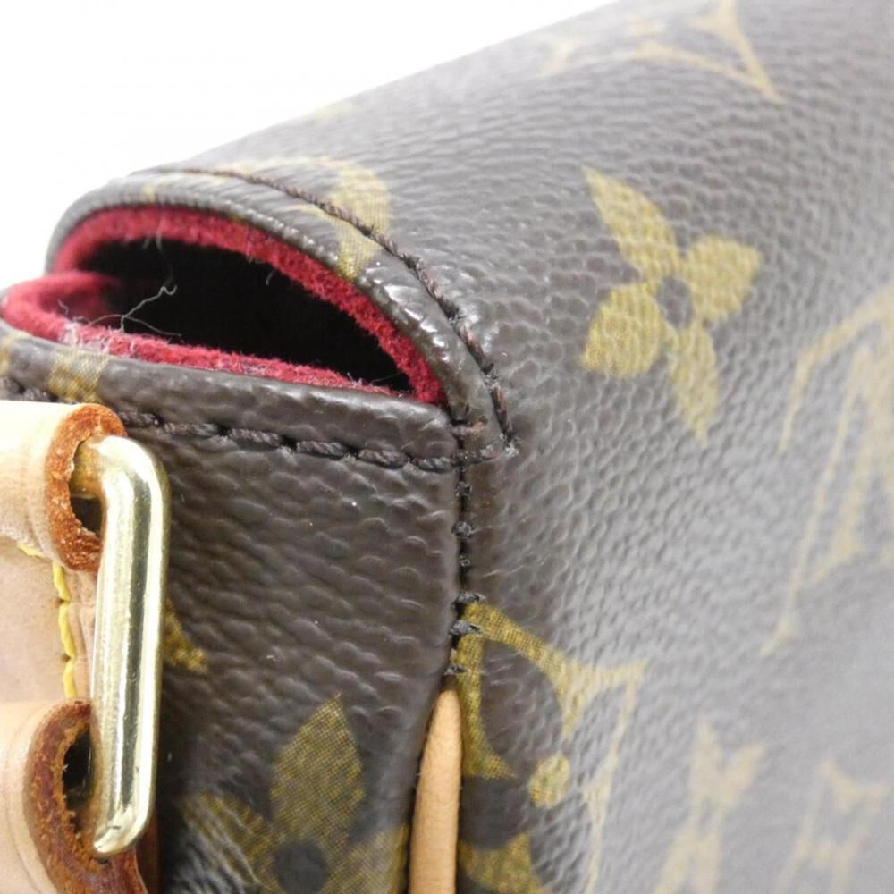 Louis Vuitton Shoulder Bags