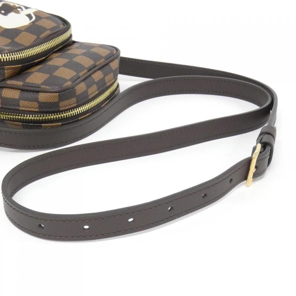 Louis Vuitton Shoulder Bags