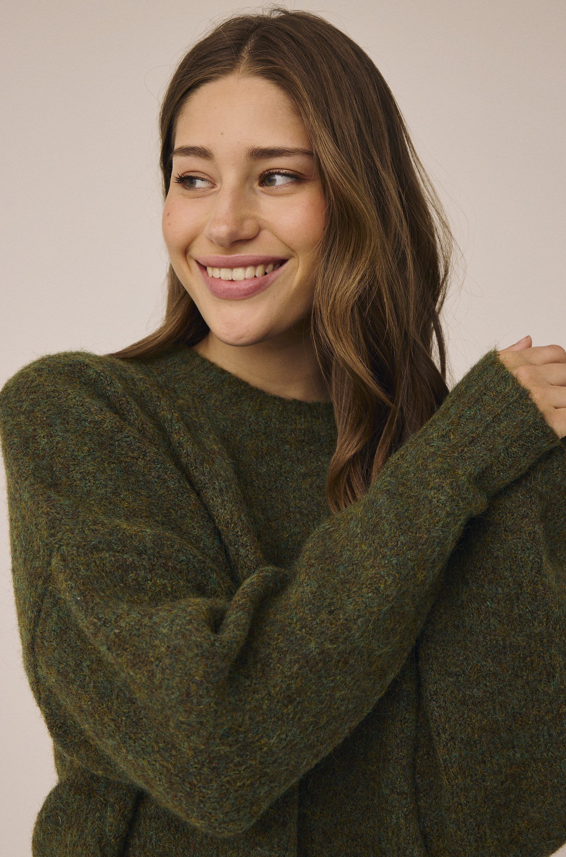 Iselin 3 Round Neck Sweater - GRS