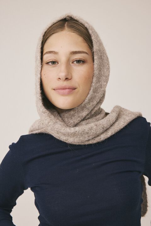 Evelyn 12 GRS tørklæde med hætte