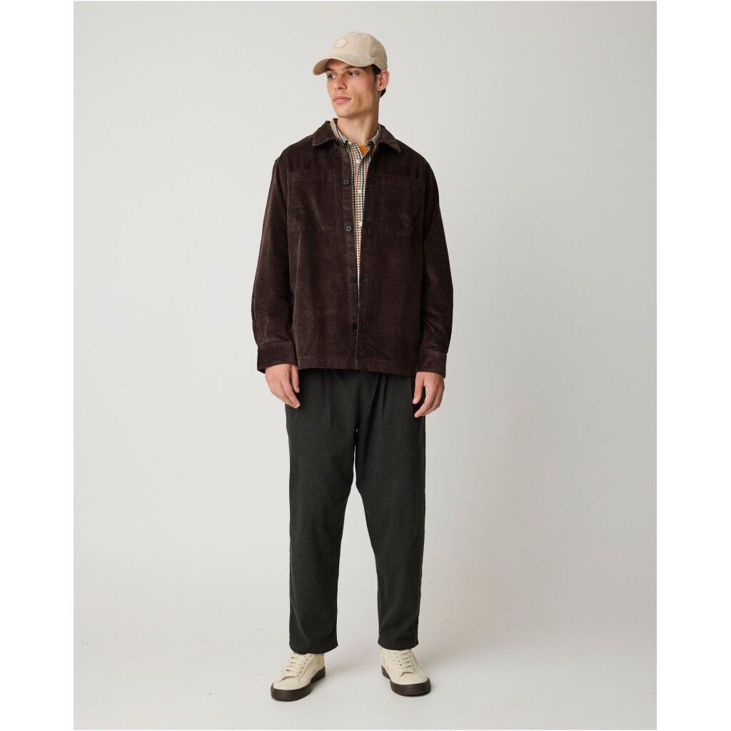 Loose corduroy overshirt