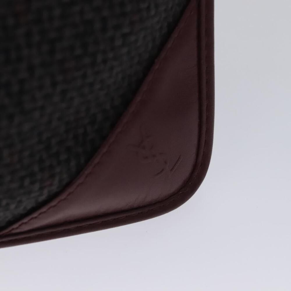 Yves Saint Laurent Pouch