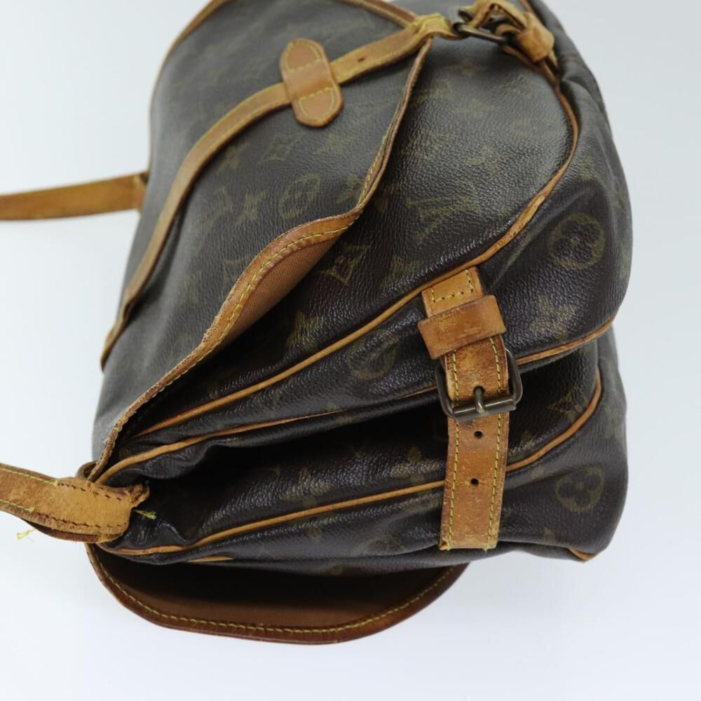 Louis Vuitton Saumur