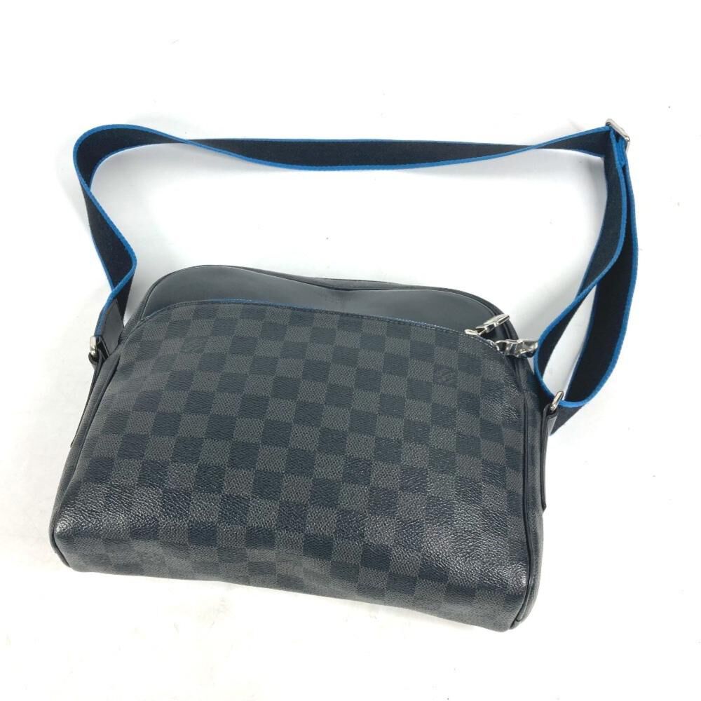 Louis Vuitton Messenger