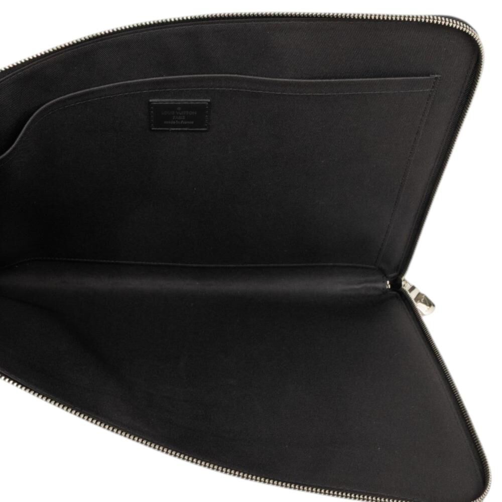 Louis Vuitton Clutch