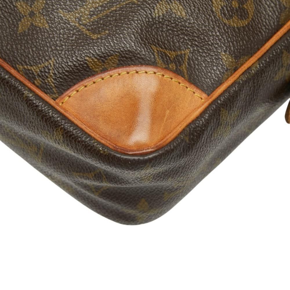 Louis Vuitton Clutch
