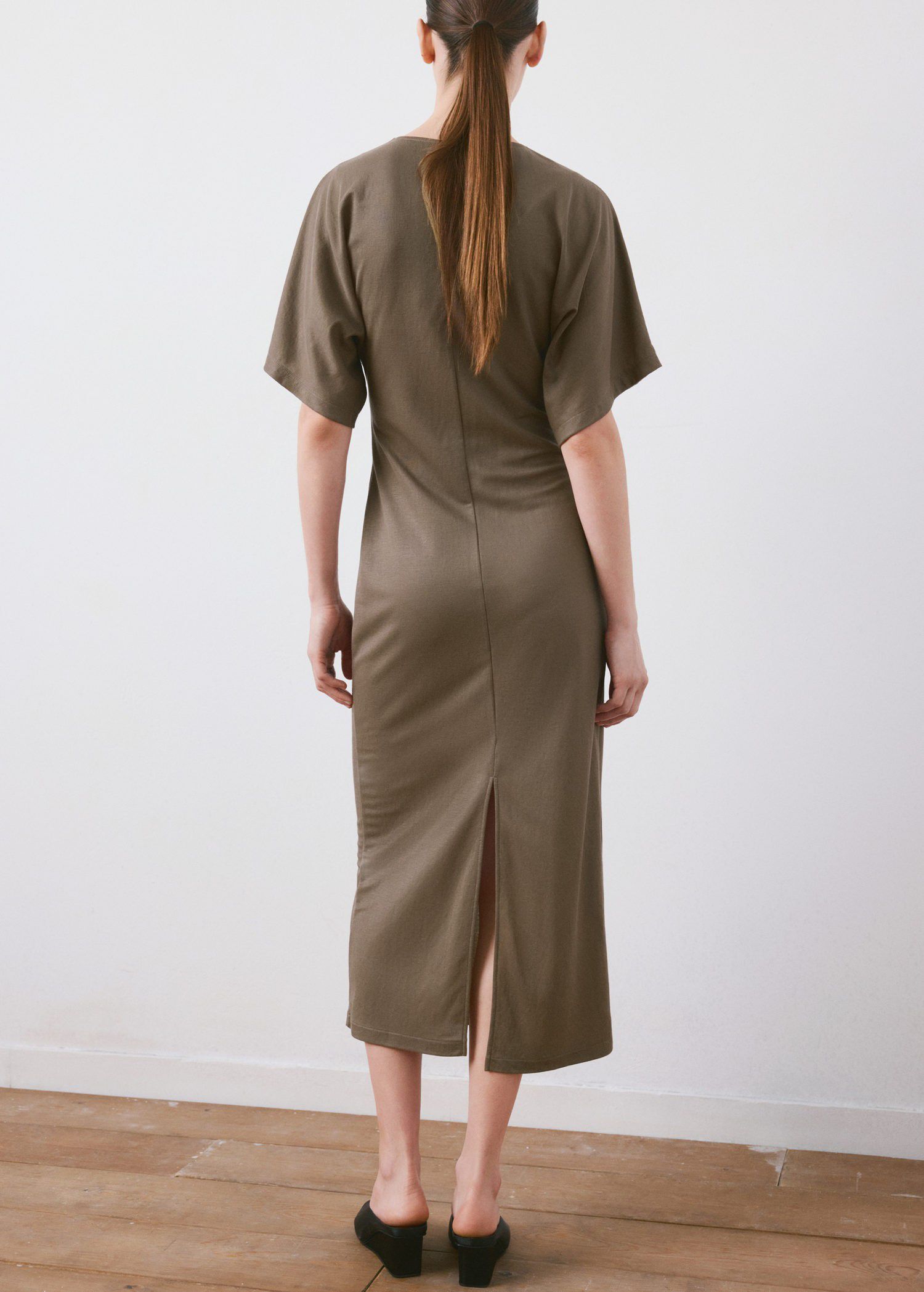 Side gathered details dress