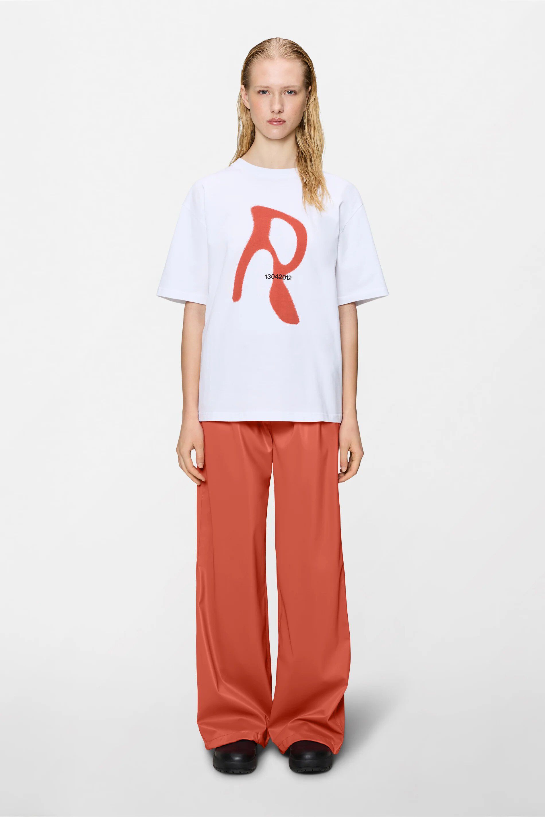 Classic T-shirt Blurred