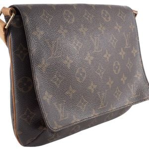 Louis Vuitton Shoulder Bags