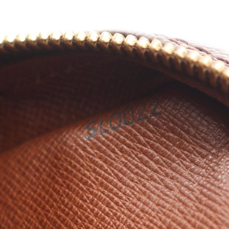 Louis Vuitton Pochette Marly Bandouliere