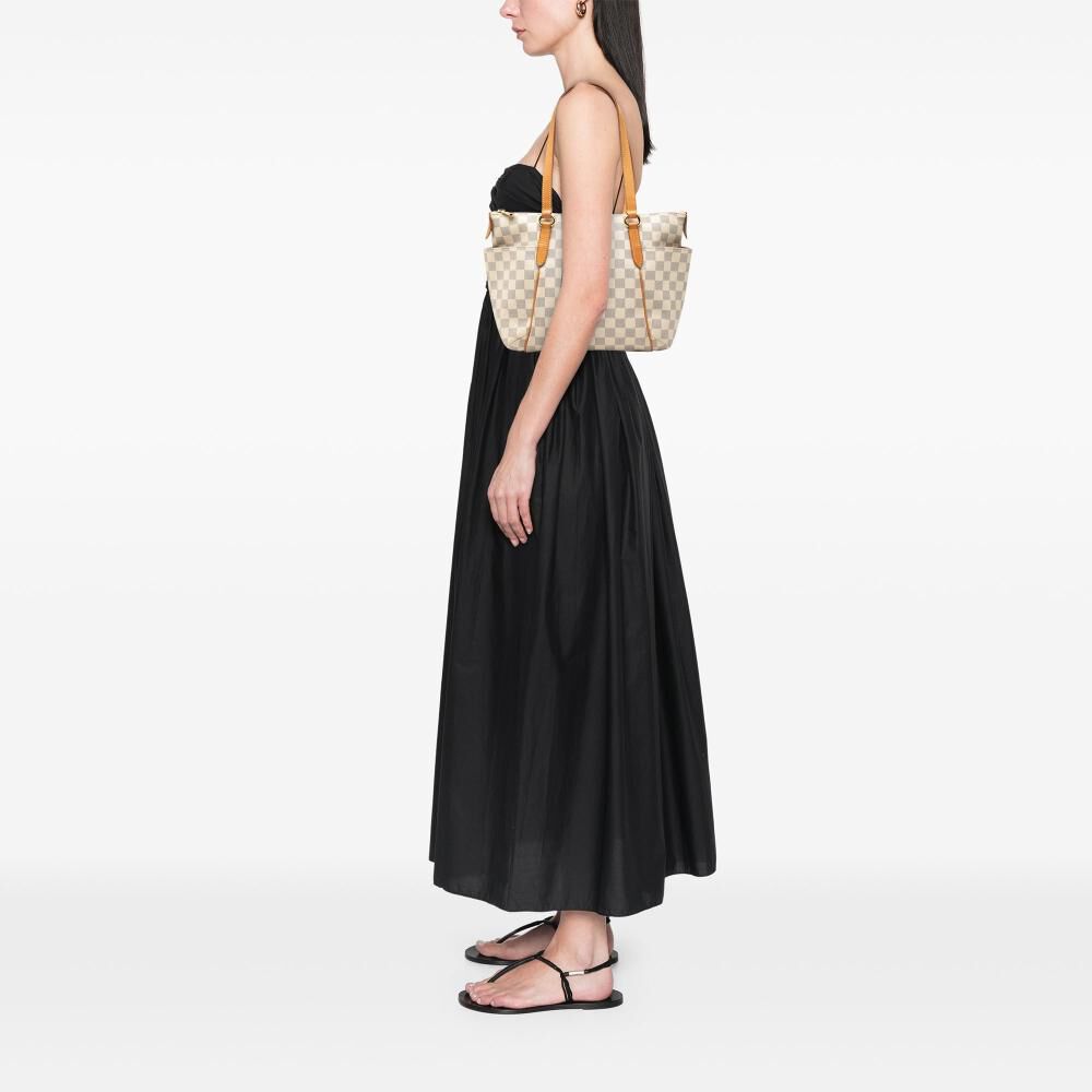 Louis Vuitton Totally